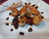 Foto del paso 4 de la receta: Tartar de gambón y pincho de gamba langostinera