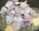 A picture of step 5 of Kadai paneer.