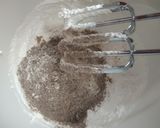 Foto langkah ke 2 dari resep Brownies Mini 1 Telur.