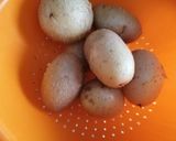 Foto del passaggio 2 della ricetta Gnocchi di prugne
