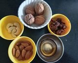 A picture of step 2 of Delicious nutritious healthy Apple dry fruit smoothi.