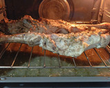 Foto del paso 3 de la receta: Cabrito al horno con patatas panadera