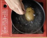 Foto langkah ke 1 dari resep Potato Meat Roll (Daging panggang gulung kentang).