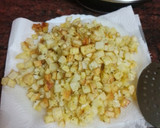 Foto del paso 3 de la receta: Tortilla de papas con cebolla y puerro sofrito y ensalada