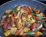 Foto del paso 4 de la receta: Pescado Saltado a lo Carmelita