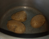 டீ கடை ஹோட்டல்  பூரி கிழங்கு (kilangu recipe in tamil) ரெசிபி ஸ்டேப் 1 புகைப்படம்