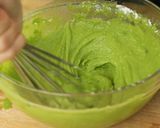 Foto langkah ke 3 dari resep Pandan Chiffon Cake.