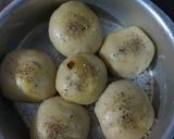A picture of step 3 of Kachori chaat.