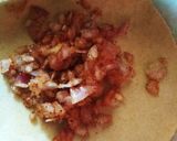 A picture of step 3 of Onion paratha.