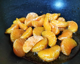 Foto del paso 4 de la receta: Wok de brócoli con magro y mandarina caramelizados en soja y miel