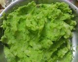 A picture of step 2 of Aloo samosey.