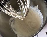 A picture of step 4 of No-Bake Chocolate and Strawberry Cheesecake.