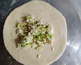 ચીઝ ગાર્લિક કુલચા (Cheese Garlic Kulcha Recipe In Gujarati) રેસીપી સ્ટેપ2ફોટો