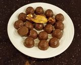 A picture of step 8 of Creame Brulee Truffle Filled Chocolate Cookies.
