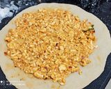 A picture of step 3 of Peri peri paneer pinwheel Paratha.