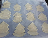 Foto del paso 1 de la receta: Canapés con toque de Navidad