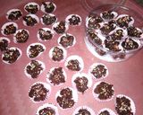 Foto langkah ke 4 dari resep Choocolate Cornflakes.