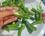 A picture of step 1 of Stuffed garlic bhindi.