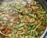 মটরশুটি দিয়ে  নিরামিশষ বাধাকপির ঘন্ট(badhakopir ghonto recipe in Bengali) রেসিপির ধাপ 2 ছবি