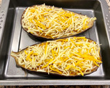 Foto del paso 9 de la receta: Berenjenas rellenas con queso gratinado