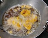 A picture of step 2 of Veggies chilli besan fry.