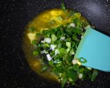 Foto langkah ke 1 dari resep Nasi Goreng Ayam Suwir.