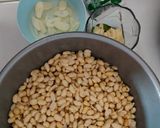 Foto langkah ke 1 dari resep Kacang bawang renyah dan gurih.