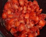 Foto langkah ke 2 dari resep Selai Strawberry.