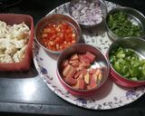 मिक्स व्हेजिटेबल भाजी (Mix Vegetable Bhaji Recipe In Marathi) रेसिपी स्टेप 1 फोटो