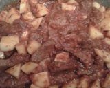 Foto del passaggio 6 della ricetta Spezzatino con patate alla toscana