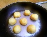 Foto langkah ke 3 dari resep Tamago Boro "Cemilan hemat untuk bulan Ramadhan".