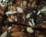 A picture of step 1 of Dry fruit khajur paak.