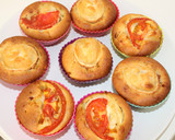 Foto del paso 13 de la receta: Magdalenas de tomate con queso de cabra gratinado