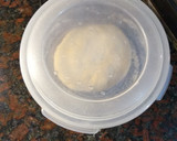 Foto del paso 2 de la receta: Pizza de cebolla y quesos