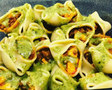 Foto del paso 4 de la receta: Galets rellenas de carne, huevo y jamón ibérico con salsa pesto