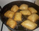 A picture of step 6 of Eggless Ginger doughnuts.