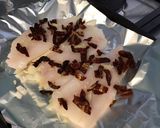 Une image de l'étape 6 de Filets de cabillaud aux épices, crème de curcuma et tomates séchées.