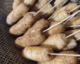 Foto langkah ke 7 dari resep Corndog anti gagal.