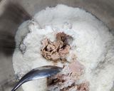 Foto del paso 1 de la receta: Torrejas de papa con atún