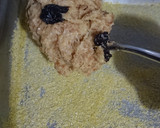 Foto del paso 4 de la receta: Pancitos integrales con harina de maíz y pasas de uva 🌽🍇