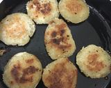 Foto del paso 3 de la receta: Tortilla de yuca rallada