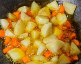 A picture of step 1 of Dabha Style Cauliflower Mix Veg.