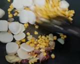 Foto langkah ke 2 dari resep Tumis Kangkung Bakso Ikan.