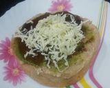 A picture of step 4 of Potato Tikki Cheese Burger.
