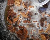 A picture of step 2 of Fried Aloo Wadian.