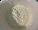 Une image de l'étape 9 de Charlotte aux skyr et fraises.
