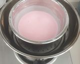 Gambar langkah 3 resipi Sakura Mochi Bites.