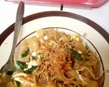 Foto langkah ke 6 dari resep Kwetiaw goreng sosis ati ampela.
