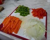 Foto del paso 1 de la receta: Guisado de carnes con pita árabe