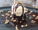 A picture of step 6 of Brownie cake.